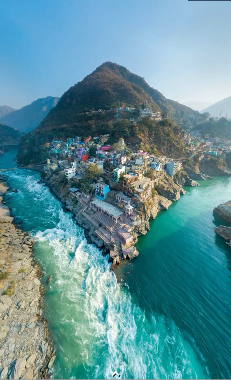 Devprayag Sangam where Alaknanda and Bhagirathi rivers meet