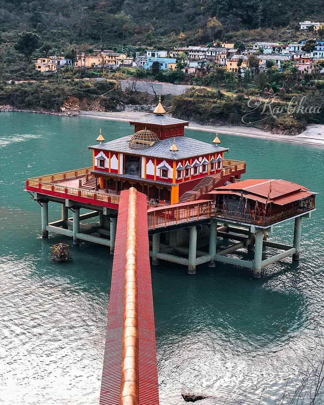 Dhari Devi Temple on the banks of Alaknanda River in Uttarakhand