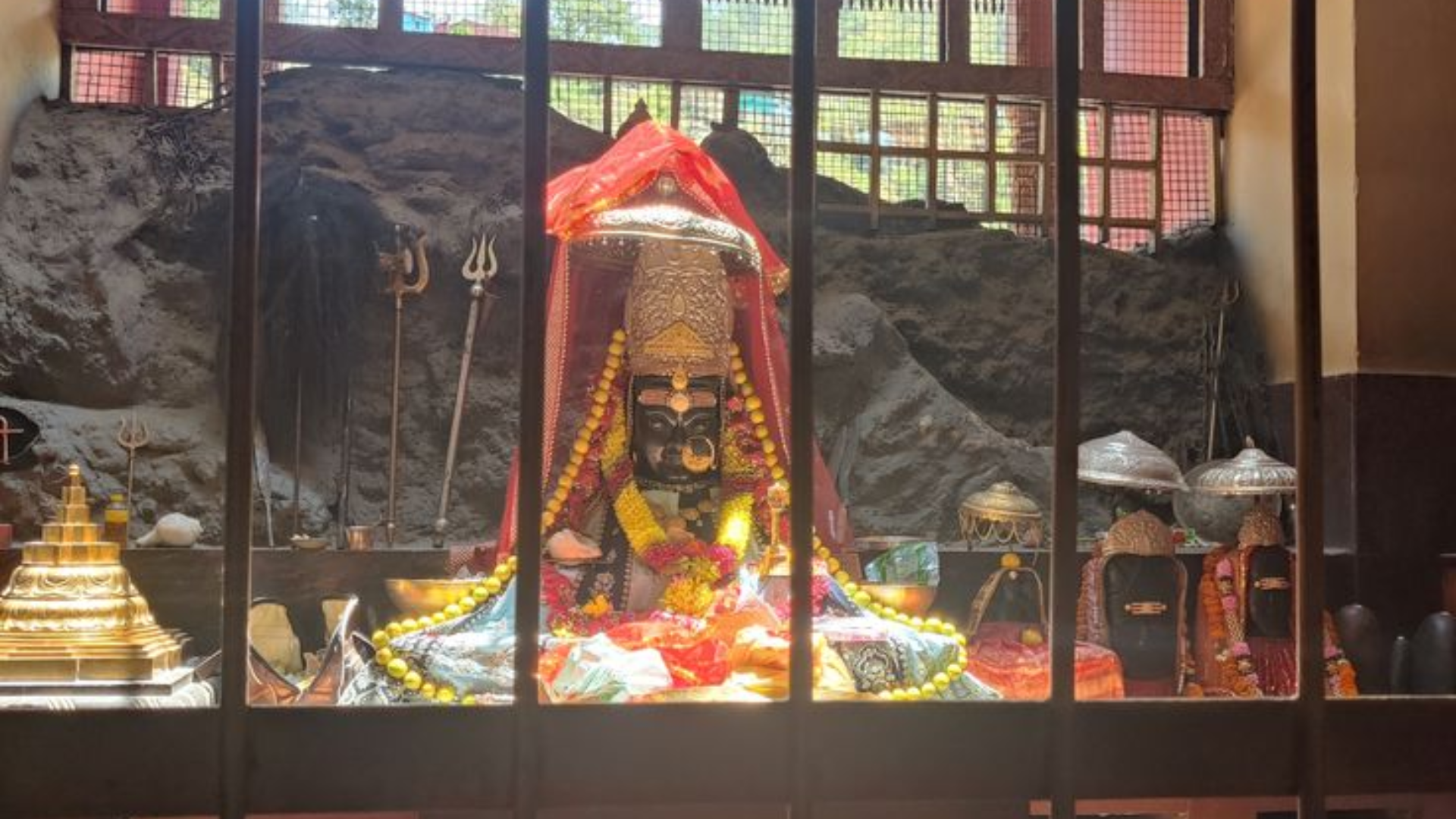 dhari devi darshan during himalayan hiking yoga retreat